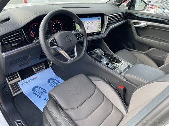 Volkswagen Touareg 3.0 TDi V6/210kW - R-LINE - 11