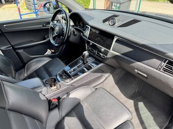 Porsche Macan 2.0 TFSi 195kw 2022 pěkný auto - 11