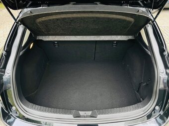 Mazda 3 1.5i 74KW BENZÍN MANUÁL KLIMA - 11