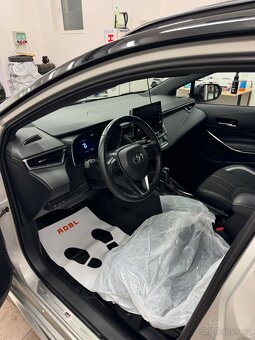 Corolla GR sport 1.8 hybrid - 11