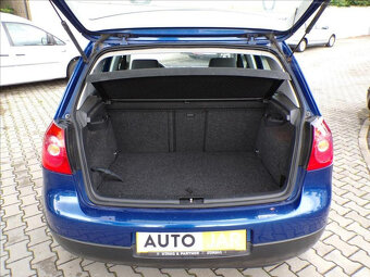 Volkswagen Golf 1,6 FSI 1.MAJITEL,COMFORT - 11