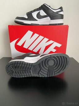 DUNK LOW PANDA W - 11