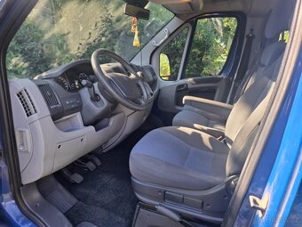 Peugeot Boxer panorama 9 míst. - 11