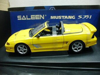 Prodám modely aut 1:18 Autoart - 11