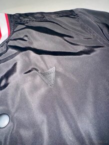 Značková bunda Guess M TOP - 11