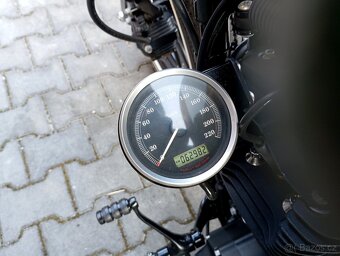Harley Davidson Sportster Iron 883 - 11