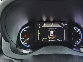 YARIS CROSS Executive Hybrid(HEV),ČR,1.M.,DPH,Pův.lakZáruka - 11