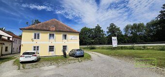 Komerční nemovitost s pozemkem  a bytem - Český Krumlov - Ch - 11