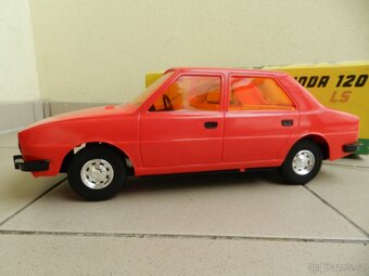 ŠKODA 120 LS SERVO - ITES r. 1984 ČSSR - 11
