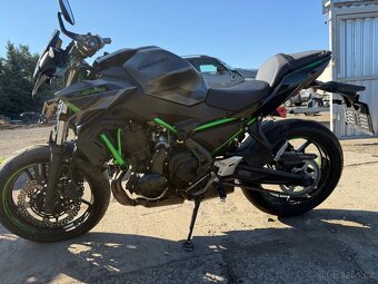 Kawasaki Z650 50kw rv:2023/4 HAVAROVAMNE - 11