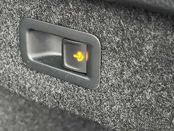 VW Passat Variant 2.0TDi 110kw 2024 33 tkm - odpočet DPH - 11