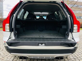Volvo XC90 2.4 D5 147KW AUTOMAT R-DESIGN SERVISKA - 11
