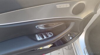 MB E220d W213 4Matic kombi panorama Webasto tažné +DPH - 11