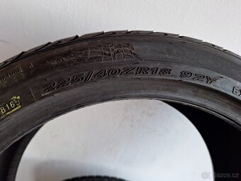 Prodám letní pneu 225/40/18 Nexen - 11