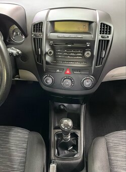 Kia Ceed 1.6 CRDi 85kw, 2007, ČR - 11