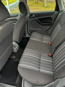 Ford Focus - 11