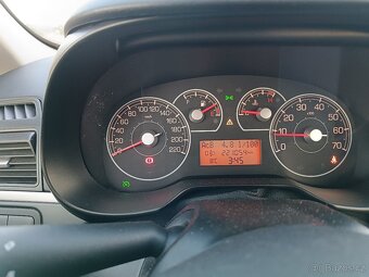 Fiat Punto 1.3 JTD - 11