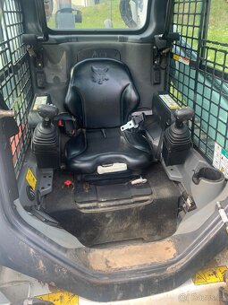 Bobcat T870 - 11