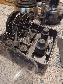 Kuchyňský robot - 11