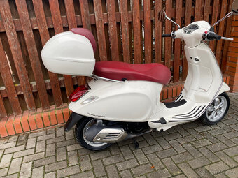 Vespa Primavera 125 3V - 11