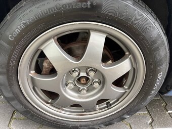 Toyota Prius 1,5i-HSD serviska, 2 x kola - 11