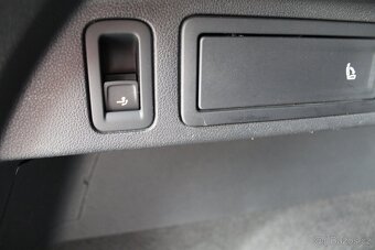 VW Tiguan Highline 2.0 Tdi 110Kw 4x4 DSG 153000km webastoLed - 11