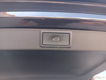 Škoda Octavia 4 Combi 2.0TDI 110kW DSG Webasto Matrix HUD - 11