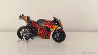 Modely MotoGP 1:18 Maisto - 11