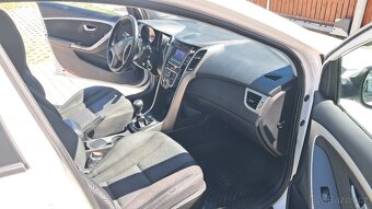 Hyundai i30 Kombi, 1.6i / 1.MAJITEL ČR - 11