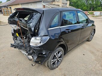 Mercedes-Benz B180 1.6 90kw automat 2017 - 11