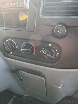 Ford transit tourneo 2,2 TDCI - 11