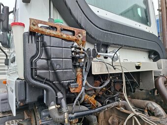 MB UNIMOG U527 4X4 - 11