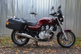 Honda CB 750 Seven Fifty - 11