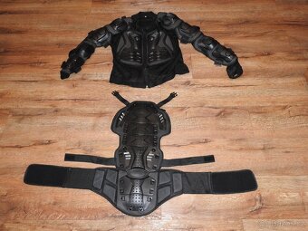 Chráničovové brnění,krunýř,Nový - 11