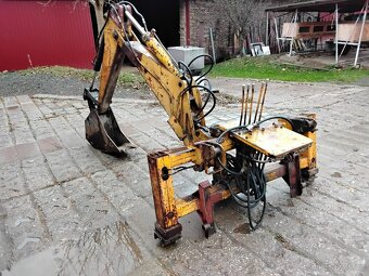 Podkop na smykoví nakladač - 11
