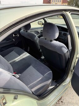 Renault Megane 1.4 16V 89 400km - 11