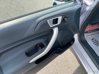 Ford Fiesta, 1,4 71kW, GHIA, SERVISKA - 11