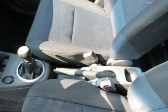 Suzuki Swift 1.3i 4x4 - 11