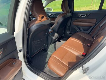 Volvo V60 2.0 D4 Momentum 140kW 2019 odpočet DPH - 11