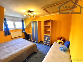 Rodinný dům 6+1 (užitná plocha 230 m2) se zahradou (408 m2)  - 11
