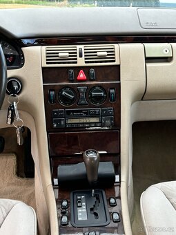 Prodám Mercedes w210 s motorem 2,8 benzim - 11