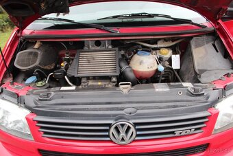VW Transporter T4 2,5 TDi 75 KW - 11