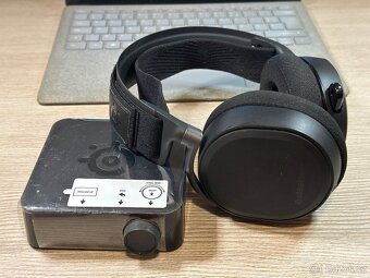 SteelSeries Arctis Pro Wireless - 11
