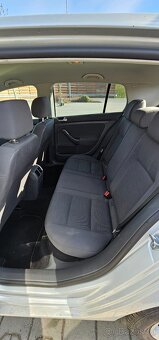 Volkswagen Golf V - 11