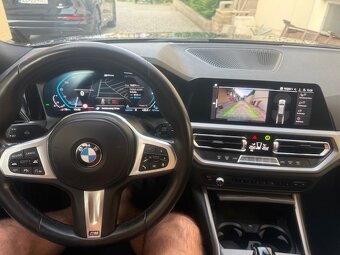 BMW 330e Touring - 11