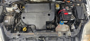 Fiat Grande Punto 1.3JTD 66kw rok-2007 - 11