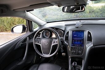 Opel Astra Sport Tourer ST 2.0 CDTI - 11