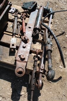 Zetor 7245 7745 ramena konzole agrohák 3. bod+držák sada - 11