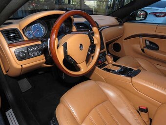 2009 Maserati GranTurismo 4.2L V8 - 11