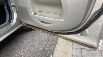 Mazda 2 - 11